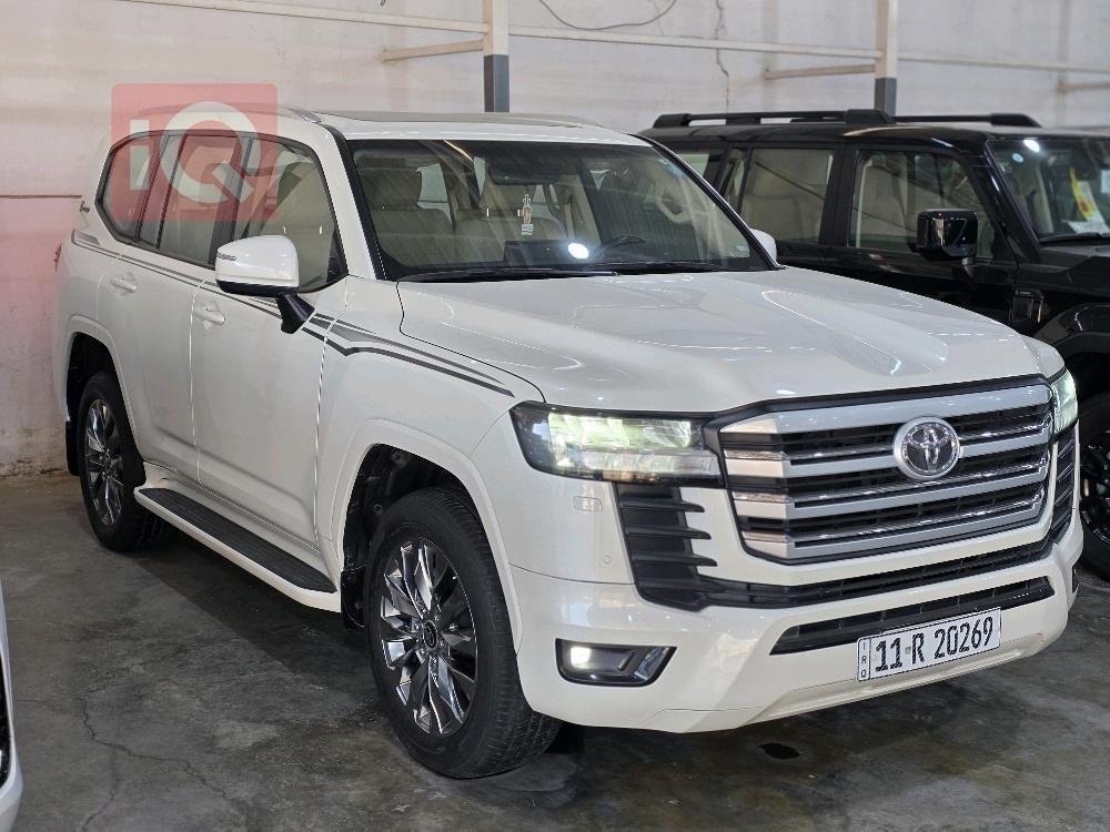 تويوتا لاندكروزر